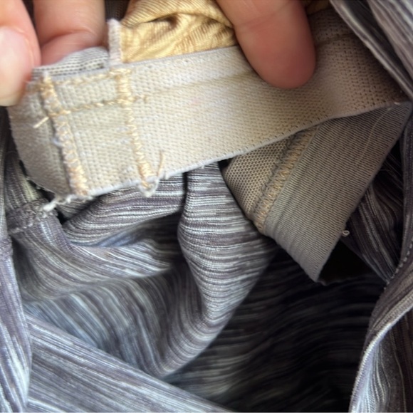 #5 Lululemon gray power Y tank size 4 - Picture 6 of 6